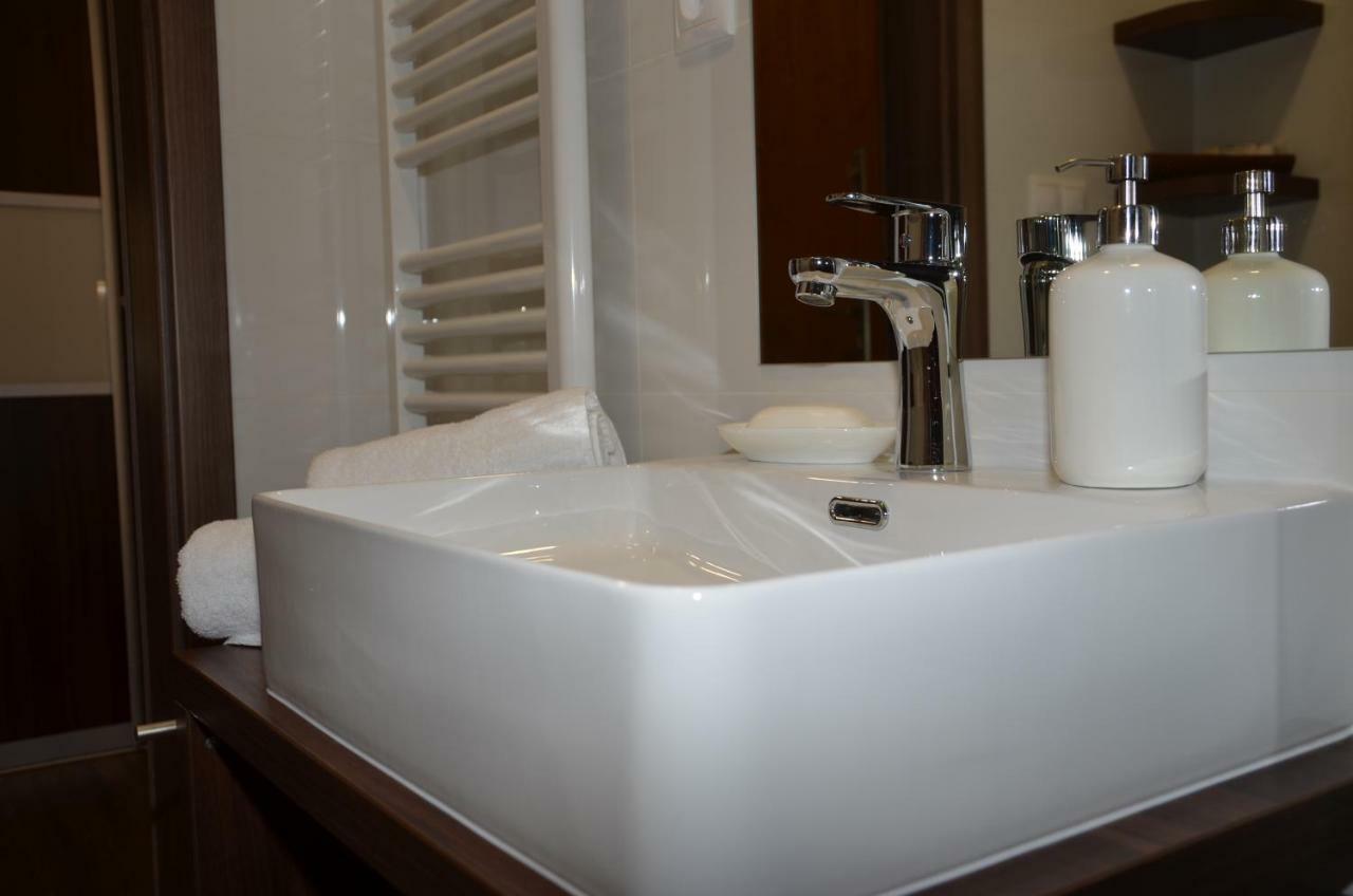 Primo Maxi Apartment วิสโซเค ดาตรี ภายนอก รูปภาพ